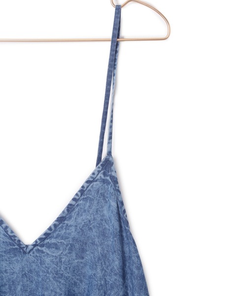 ROPE' PICNIC（ロペピクニック）の「デニムキャミワンピース/リンクコーデ（ワンピース・レディース・サックスブルー・38）」の14枚目の写真