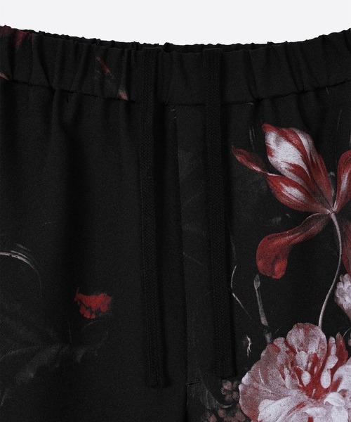 LAD MUSICIAN（ラッドミュージシャン）の「OIL PAINTING FLOWER SHORT