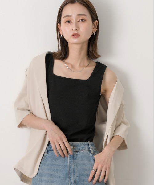 ad thie(アドティエ)の「スクエアネック リブタンクトップ(タンクトップ・レディース・オフホワイト/ブラック・LARGE/MEDIUM)」の15枚目の写真