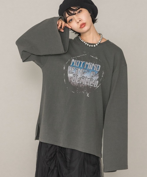PAGEBOY（ページボーイ）の「カスレロゴワイドスリーブロンT（Tシャツ/カットソー・レディース・チャコールグレー/ホワイト・FREE）」の2枚目の写真