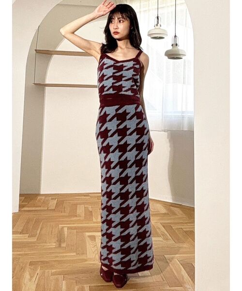 RESEXXY（リゼクシー）の「ハウンドトゥースシャギーニットタンク【セットアップ着用可能】（タンクトップ・レディース・ブラック/ワイン/グリーン・FREE）」の22枚目の写真