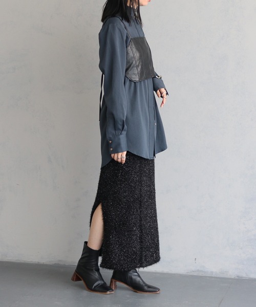 &g'aime（アンジェム）の「【&g’aime】バックオープン合皮ビスチェ　SYNTHETIC LEATHER BUSTIER（Tシャツ/カットソー・レディース・ブラック/グレイッシュベージュ・FREE）」の13枚目の写真