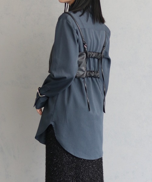 &g'aime（アンジェム）の「【&g’aime】バックオープン合皮ビスチェ　SYNTHETIC LEATHER BUSTIER（Tシャツ/カットソー・レディース・ブラック/グレイッシュベージュ・FREE）」の10枚目の写真