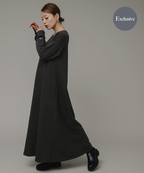 Champion（チャンピオン）の「『別注』『Sサイズあり』Champion×Sonny Label　裏毛スウェットテントワンピース（ワンピース・レディース・ブラック/スミクロ/ネイビー・SMALL/FREE）」の3枚目の写真