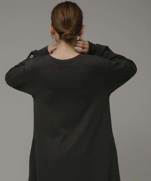 Champion（チャンピオン）の「『別注』『Sサイズあり』Champion×Sonny Label　裏毛スウェットテントワンピース（ワンピース・レディース・ブラック/スミクロ/ネイビー・SMALL/FREE）」の12枚目の写真