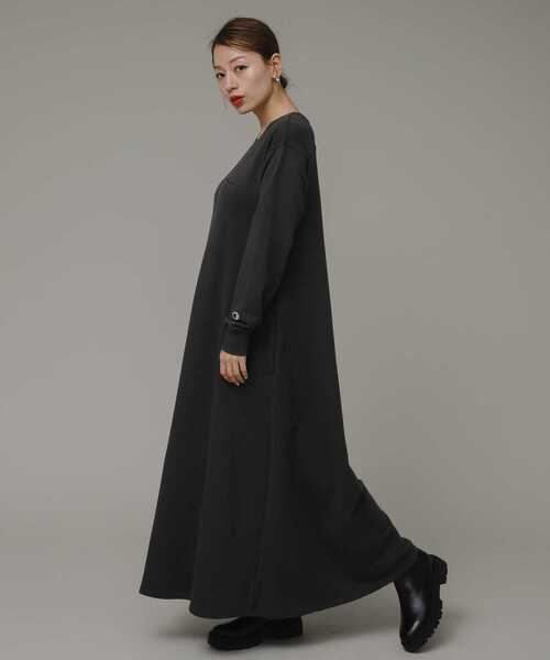 Champion（チャンピオン）の「『別注』『Sサイズあり』Champion×Sonny Label　裏毛スウェットテントワンピース（ワンピース・レディース・ブラック/スミクロ/ネイビー・SMALL/FREE）」の9枚目の写真