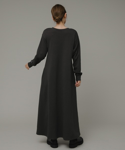 Champion（チャンピオン）の「『別注』『Sサイズあり』Champion×Sonny Label　裏毛スウェットテントワンピース（ワンピース・レディース・ブラック/スミクロ/ネイビー・SMALL/FREE）」の8枚目の写真