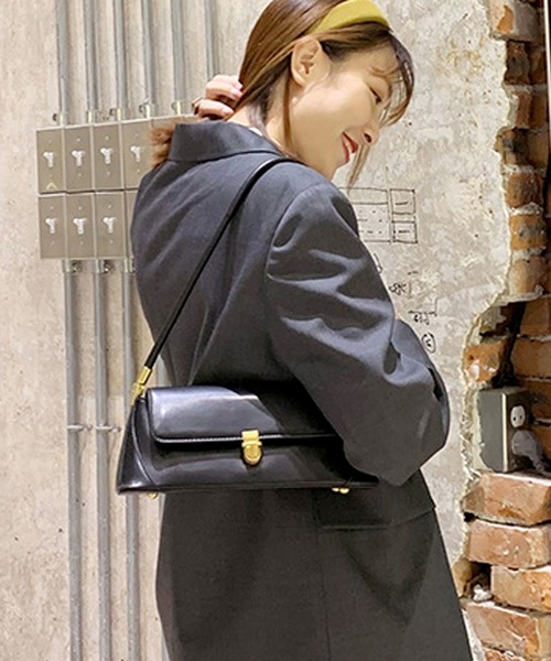 florist(フローリスト)の「フラップレザー横長ホーボーハンドバッグ/ショルダーバッグ(ハンドバッグ・レディース・ブラウン/ホワイト/ブラック・FREE)」の14枚目の写真