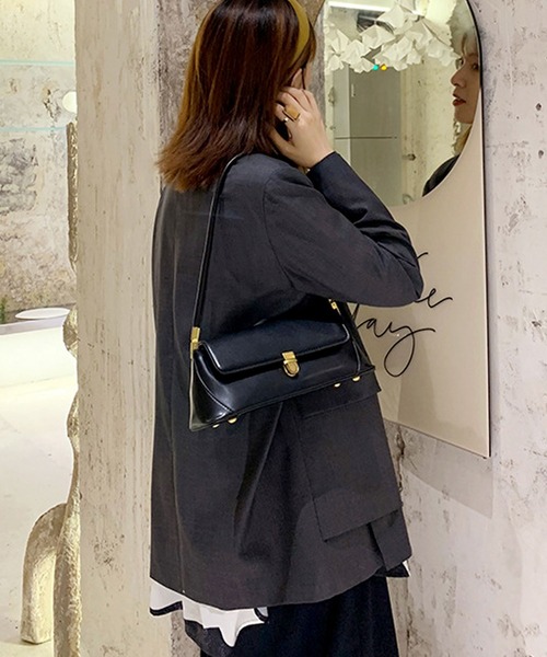 florist(フローリスト)の「フラップレザー横長ホーボーハンドバッグ/ショルダーバッグ(ハンドバッグ・レディース・ブラウン/ホワイト/ブラック・FREE)」の11枚目の写真