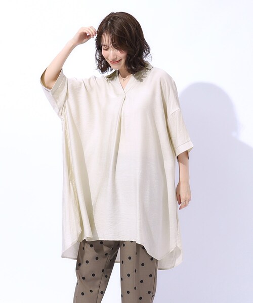 SHOO・LA・RUE（シューラルー）の「◆【高レビュー/S-LL/洗える/体型カバー】大人のためのスキッパーチュニック（チュニック・レディース・アイボリー/ブラック/オリーブ/ブラウン系・01/02/03/04）」の17枚目の写真