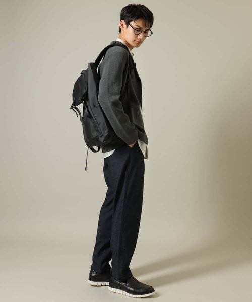 a.v.v(アーヴェヴェ)の「【A4サイズ対応】anelloフラップリュック(バックパック/リュック・メンズ・ブラック・46)」の2枚目の写真