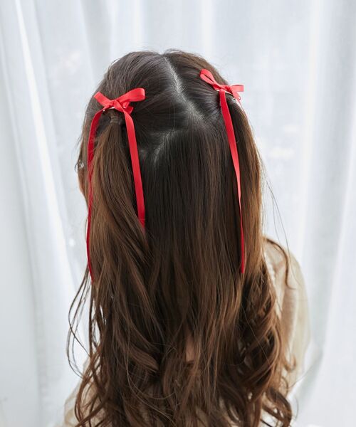 MAJESTIC LEGON（マジェスティックレゴン）の「アンニュイリボンヘアピンセット（ヘアピン・レディース・レッド/グレー/ブラック・FREE）」の5枚目の写真
