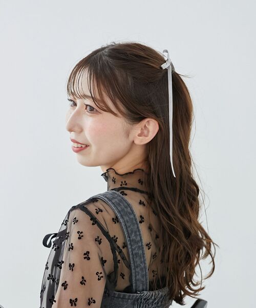 MAJESTIC LEGON（マジェスティックレゴン）の「アンニュイリボンヘアピンセット（ヘアピン・レディース・レッド/グレー/ブラック・FREE）」の8枚目の写真