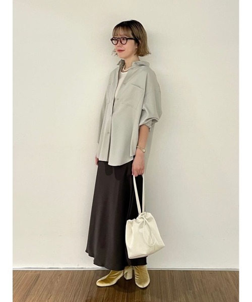 cloenc(クロエンス)の「◆【セットアップ/マシンウォッシュ】ソフトオーバーサイズシャツ(シャツ/ブラウス・レディース・グレー系その他3/ナチュラル/ブラック・02)」の6枚目の写真