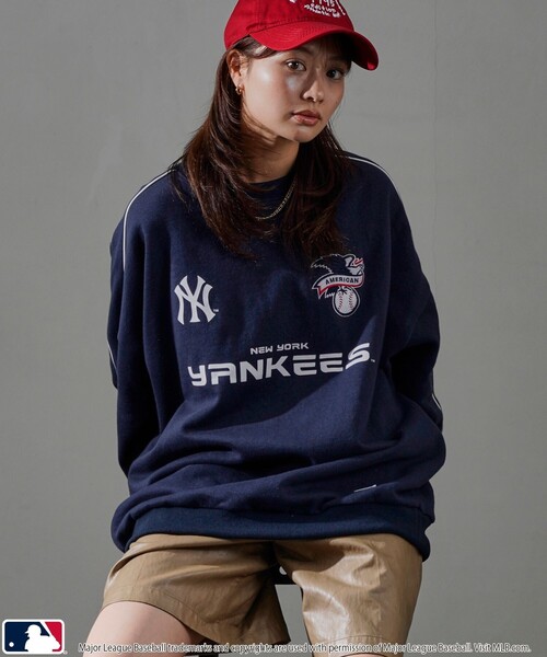 MLB（メジャーリーグベースボール）の「MLB/メジャーリーグベースボール MLB 別注パイピングロゴスウェット(限定展開)（スウェット・メンズ・アッシュグレー/ブラック/ネイビー・SMALL/MEDIUM/LARGE）」の5枚目の写真