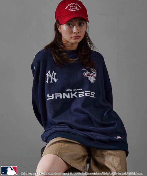 MLB（メジャーリーグベースボール）の「MLB/メジャーリーグベースボール MLB 別注パイピングロゴスウェット(限定展開)（スウェット・メンズ・アッシュグレー/ブラック/ネイビー・SMALL/MEDIUM/LARGE）」の7枚目の写真