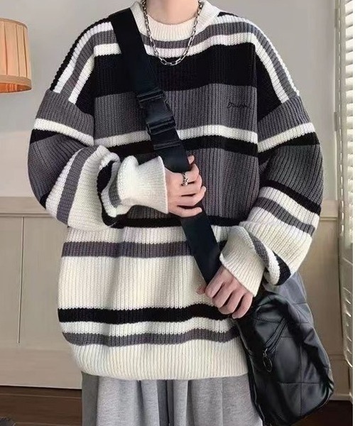 T*e様 【タグ切れあり】STONE  ネイビーセーター NEOS（KOKUYO） セーター ニット 「neos」ルーズシルエット ジャガード