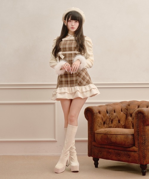 Pal elfy(パルエルフィー)の「ファー付きリボン袖コンシャスニット(ニット/セーター・レディース・ブラック/アイボリー/ピンク/ボルドー・フリー)」の11枚目の写真