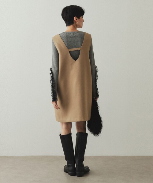 OPAQUE.CLIP(オペークドットクリップ)の「ウールライク Vネックミニジャンスカ【洗濯機洗い可】(ワンピース・レディース・ブラック/キャメル・36/38/40)」の9枚目の写真