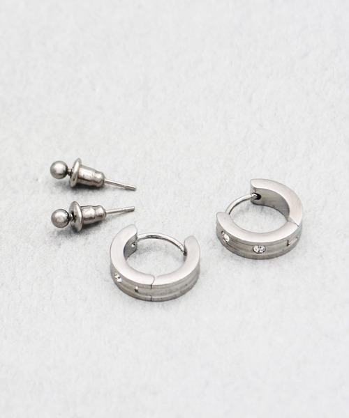 Diliraba(ディリラバ)の「【Diliraba】ステンレス ワンタッチビジューフープ ピアスセット D(ピアス(両耳用)・レディース・ゴールド/シルバー・FREE)」の4枚目の写真