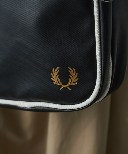 FRED PERRY（フレッドペリー）の「【FRED PERRY】L8258_CLASSIC SIDE BAG（ショルダーバッグ・レディース・ブラック/ベージュ・FREE）」の21枚目の写真