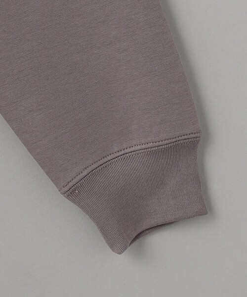 BEAUTY&YOUTH UNITED ARROWS(ビューティーアンドユースユナイテッドアローズ)の「フリーダム スタンダード エンボス クルーネックスウェット(スウェット・メンズ・ブラック/ライトグレー/ダークグレー/モカ・S/L/M/XL)」の5枚目の写真