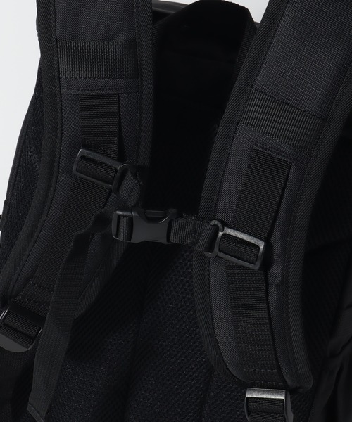 Mark Gonzales(マーク・ゴンザレス)の「【Mark Gonzales/マーク ゴンザレス】アートワークコレクション ボックスパック (容量:約17L)(バックパック/リュック・メンズ・ネイビー/ブラック・FREE)」の20枚目の写真