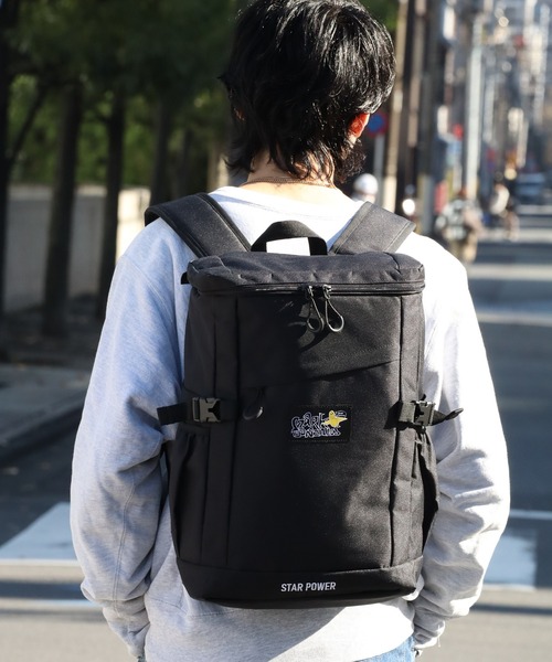 Mark Gonzales(マーク・ゴンザレス)の「【Mark Gonzales/マーク ゴンザレス】アートワークコレクション ボックスパック (容量:約17L)(バックパック/リュック・メンズ・ネイビー/ブラック・FREE)」の6枚目の写真