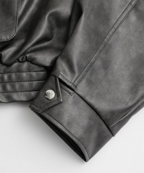 INTER FACTORY(インターファクトリー)の「rinka - 2wayフェイクレザーブルゾン made in INTERFACTORY(ブルゾン・レディース・ブラック/レッド・FREE)」の6枚目の写真