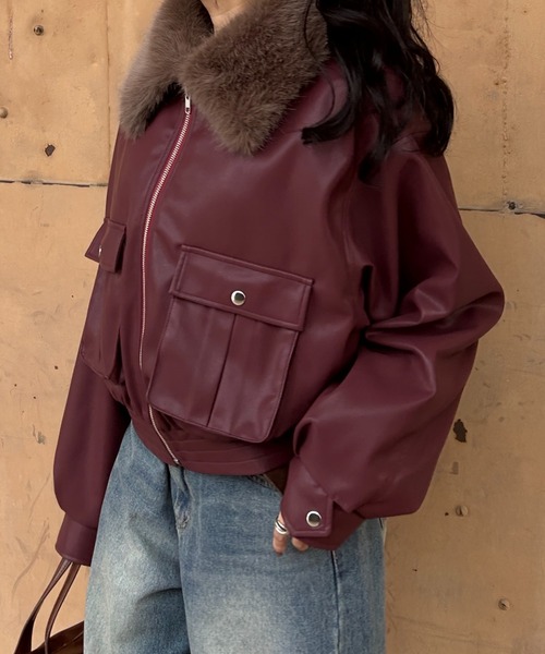 INTER FACTORY(インターファクトリー)の「rinka - 2wayフェイクレザーブルゾン made in INTERFACTORY(ブルゾン・レディース・ブラック/レッド・FREE)」の8枚目の写真