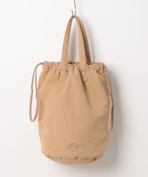hobo（ホーボー）の「【hobo / ホーボー】DRAWSTRING POUCH M PADDED LIGHT CANVAS（ショルダーバッグ・メンズ・ベージュ/ネイビー/チャコール・FREE）」の9枚目の写真