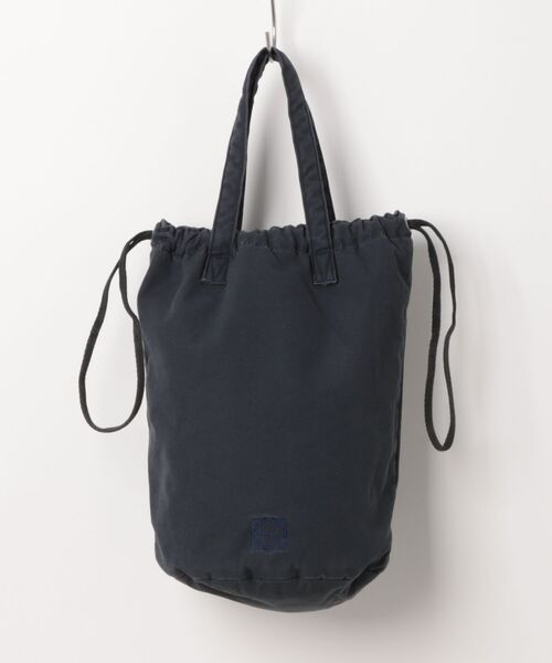 hobo（ホーボー）の「【hobo / ホーボー】DRAWSTRING POUCH M PADDED LIGHT CANVAS（ショルダーバッグ・メンズ・ベージュ/ネイビー/チャコール・FREE）」の8枚目の写真