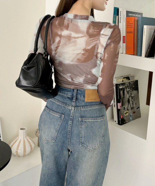 Eclat one(エクラワン)の「【Eclat one】ビスチェ風デザイン フロントシャーリング 総柄 ショアートップス(Tシャツ/カットソー・レディース・ミント/レッド/ブラウン・FREE)」の7枚目の写真