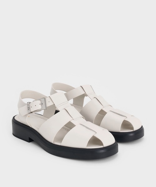CHARLES & KEITH(チャールズ & キース)の「レザー ケージサンダル(サンダル・レディース・オフホワイト/ブラック・23cm/22.5cm/25cm/24.5cm/23.5cm)」の11枚目の写真