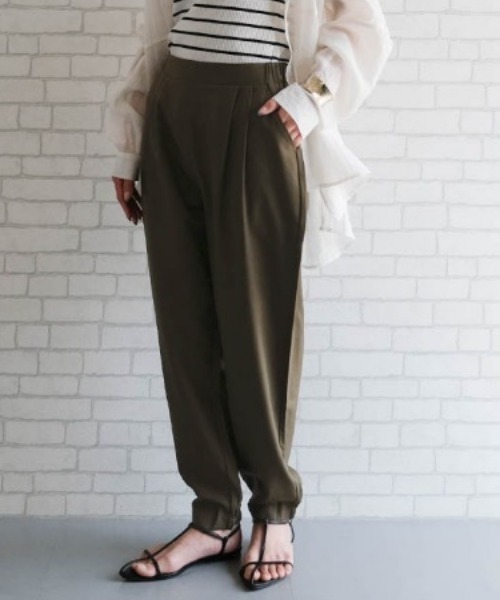 aquagarage（アクアガレージ）の「タック入りジョガーパンツ（その他パンツ・レディース・ブラック/サンドベージュ/チャコール/カーキ/ベージュ・S/M/L/LL）」の5枚目の写真