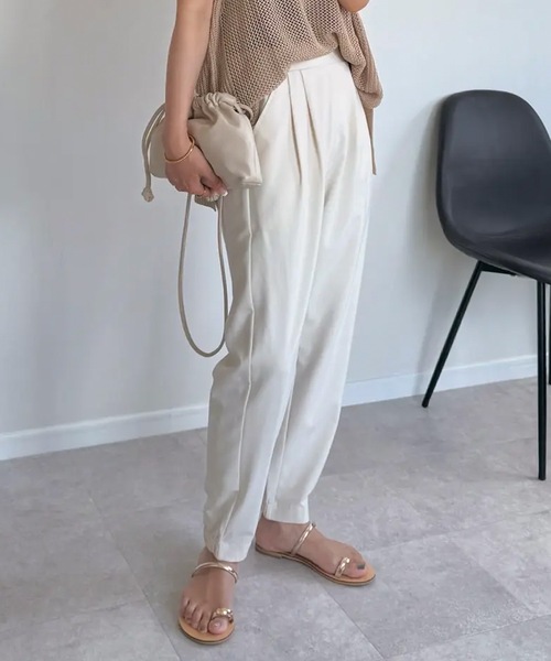 aquagarage（アクアガレージ）の「タック入りジョガーパンツ（その他パンツ・レディース・ブラック/サンドベージュ/チャコール/カーキ/ベージュ・S/M/L/LL）」の4枚目の写真