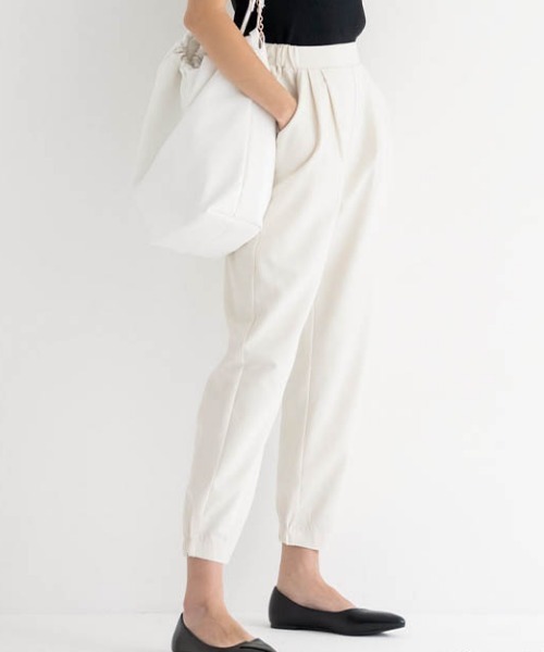 aquagarage（アクアガレージ）の「タック入りジョガーパンツ（その他パンツ・レディース・ブラック/サンドベージュ/チャコール/カーキ/ベージュ・S/M/L/LL）」の11枚目の写真