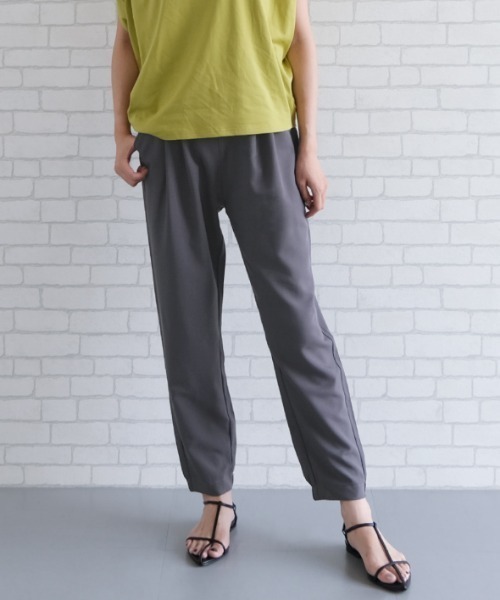 aquagarage（アクアガレージ）の「タック入りジョガーパンツ（その他パンツ・レディース・ブラック/サンドベージュ/チャコール/カーキ/ベージュ・S/M/L/LL）」の14枚目の写真