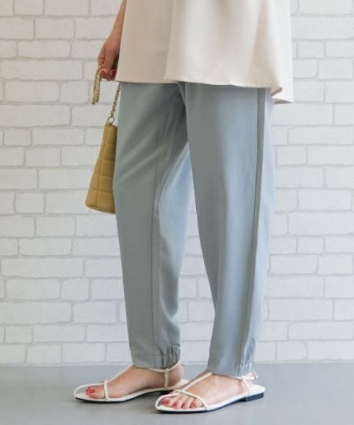 aquagarage（アクアガレージ）の「タック入りジョガーパンツ（その他パンツ・レディース・ブラック/サンドベージュ/チャコール/カーキ/ベージュ・S/M/L/LL）」の17枚目の写真