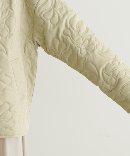 ITEMS URBANRESEARCH（アイテムズ アーバンリサーチ）の「ノーカラー刺繍ブルゾン（ブルゾン・レディース・ブラック/ベージュ・FREE）」の8枚目の写真