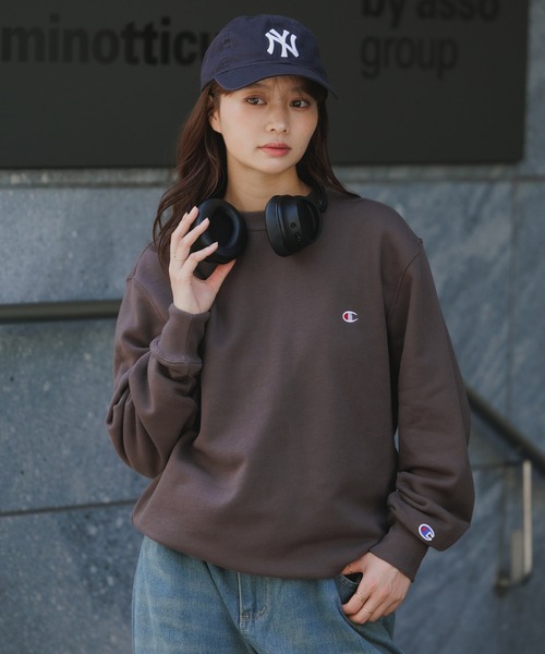 Champion（チャンピオン）の「Champion/チャンピオン CREW NECK SWEATSHIRT ワンポイントロゴ クルーネック スウェット トレーナー 2026秋冬 秋服（スウェット・メンズ・ブラック/ネイビー/グレー/ホワイト/カーキ/ブラウン/スカイブルー・S/M/L/XL）」の4枚目の写真