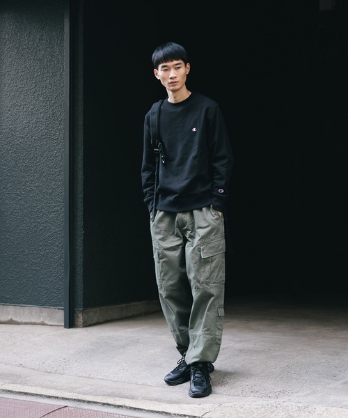 Champion（チャンピオン）の「Champion/チャンピオン CREW NECK SWEATSHIRT ワンポイントロゴ クルーネック スウェット トレーナー 2026秋冬 秋服（スウェット・メンズ・ブラック/ネイビー/グレー/ホワイト/カーキ/ブラウン/スカイブルー・S/M/L/XL）」の9枚目の写真