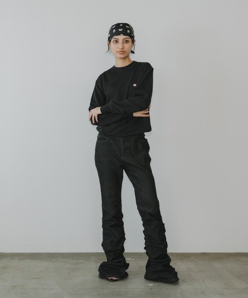 Champion（チャンピオン）の「Champion/チャンピオン CREW NECK SWEATSHIRT ワンポイントロゴ クルーネック スウェット トレーナー 2026秋冬 秋服（スウェット・メンズ・ブラック/ネイビー/グレー/ホワイト/カーキ/ブラウン/スカイブルー・S/M/L/XL）」の15枚目の写真