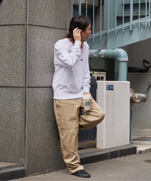 Champion（チャンピオン）の「Champion/チャンピオン CREW NECK SWEATSHIRT ワンポイントロゴ クルーネック スウェット トレーナー 2026秋冬 秋服（スウェット・メンズ・ブラック/ネイビー/グレー/ホワイト/カーキ/ブラウン/スカイブルー・S/M/L/XL）」の21枚目の写真