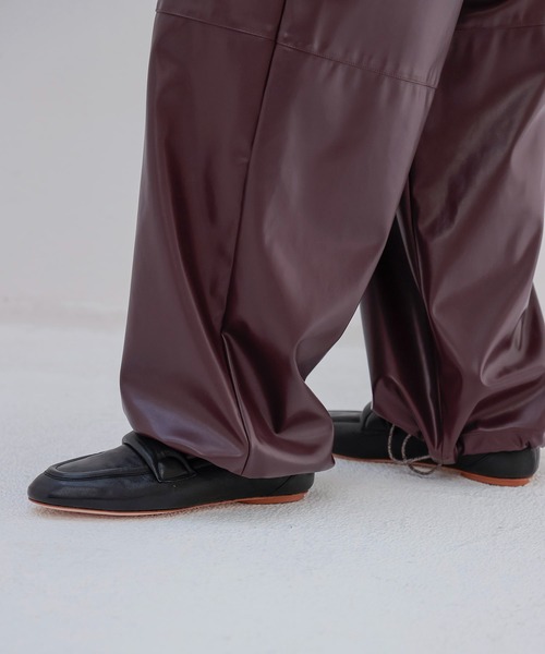 DRESSLAVE(ドレスレイブ)の「drawstring smooth leather like wide pants(ドローストリングスムースレザーライクワイドパンツ)(その他パンツ・レディース・グレー/ブラウン・38)」の7枚目の写真
