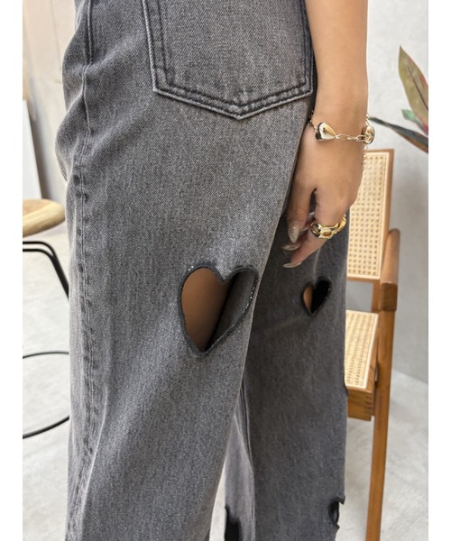 EVRIS（エヴリス）の「ハートカッティングワイドデニムパンツ（デニムパンツ・レディース・ブルー/ブラック・MEDIUM/SMALL）」の19枚目の写真