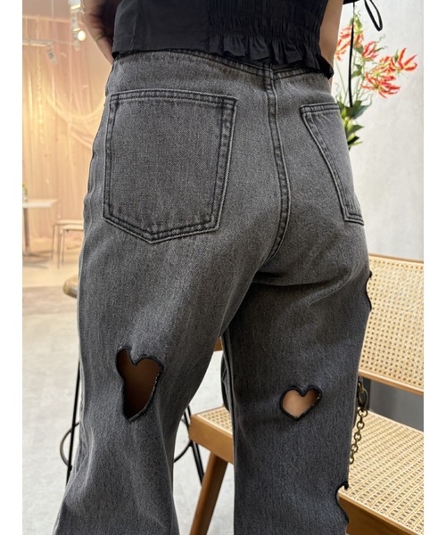 EVRIS（エヴリス）の「ハートカッティングワイドデニムパンツ（デニムパンツ・レディース・ブルー/ブラック・MEDIUM/SMALL）」の20枚目の写真