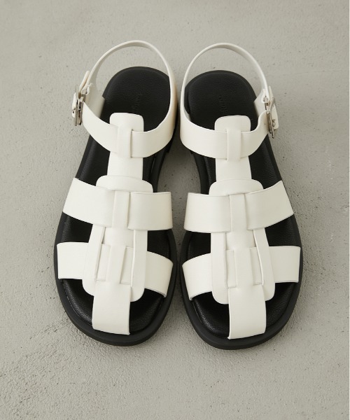 crie conforto（クリーコンフォルト）の「フラットグルカサンダル　靴（サンダル・レディース・ホワイト/ブラック/ベージュ・SMALL/MEDIUM/LARGE/LL）」の2枚目の写真