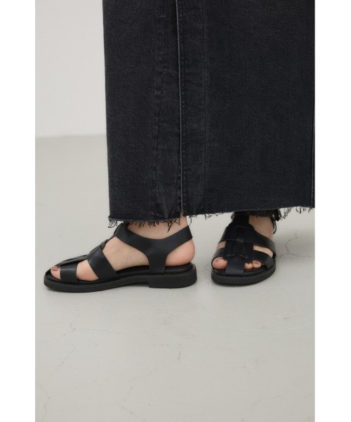 crie conforto（クリーコンフォルト）の「フラットグルカサンダル　靴（サンダル・レディース・ホワイト/ブラック/ベージュ・SMALL/MEDIUM/LARGE/LL）」の13枚目の写真