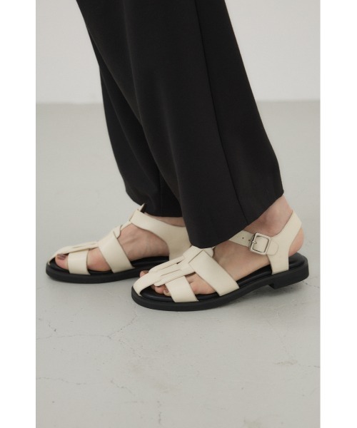 crie conforto（クリーコンフォルト）の「フラットグルカサンダル　靴（サンダル・レディース・ホワイト/ブラック/ベージュ・SMALL/MEDIUM/LARGE/LL）」の22枚目の写真